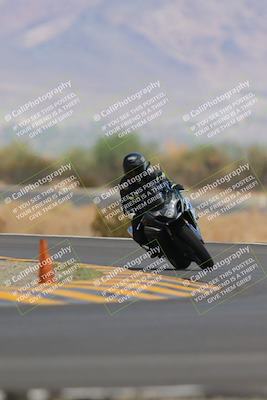 media/Sep-11-2022-SoCal Trackdays (Sun) [[81b7e951af]]/Turn 14 (1130am)/